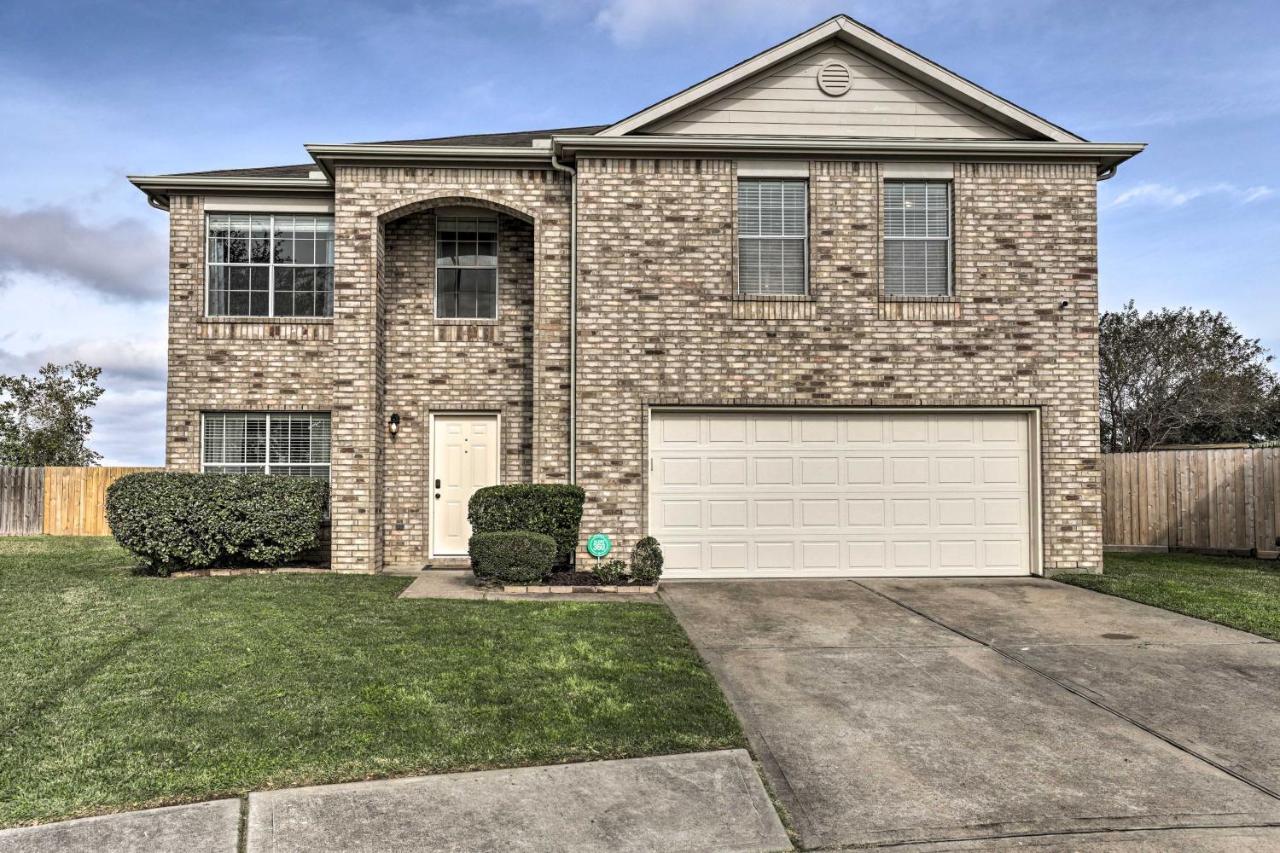 Spacious Houston Home About 22 Mi To Downtown! Exterior photo